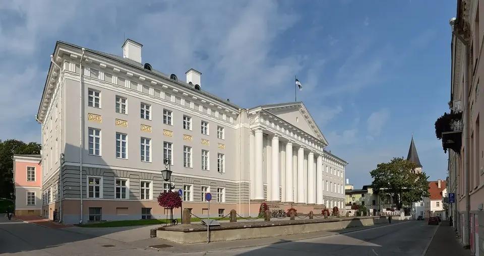 Tartu Üniversitesi ana binası (Estonya)